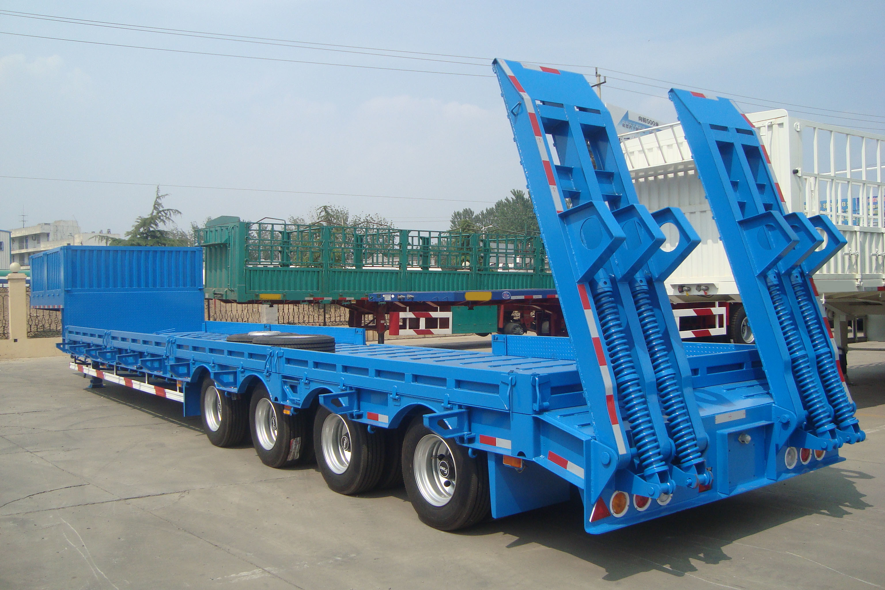 TITAN 4 axles lowbed semi truck trailer for sale in Mauritius