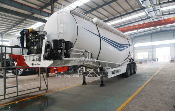 Silo cement trailer CE with 30 tons - 50 tons loading capacity supplier